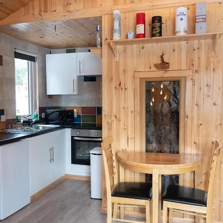 Pine Marten Bar Glenmore Treehouse Aviemore Exterior photo